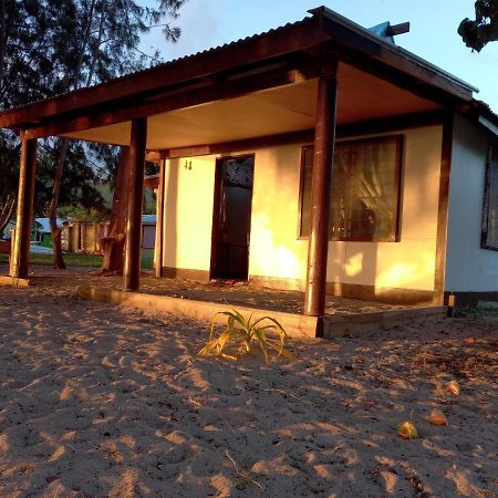 Yasawa Homestays Naisisili Exteriör bild