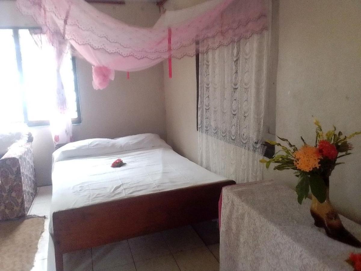 Yasawa Homestays Naisisili Exteriör bild