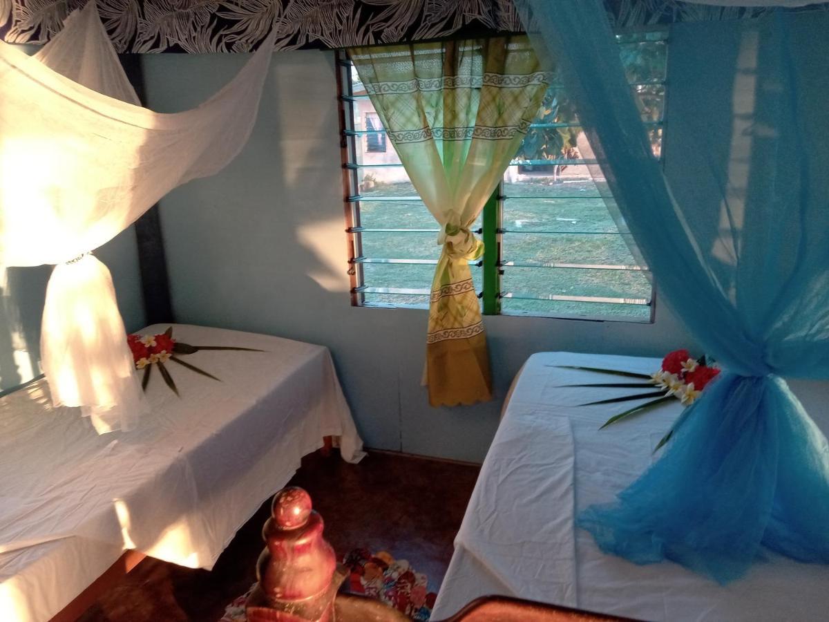 Yasawa Homestays Naisisili Exteriör bild