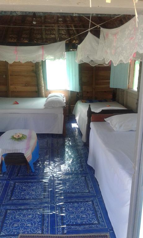 Yasawa Homestays Naisisili Exteriör bild