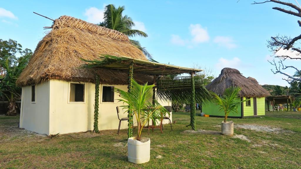 Yasawa Homestays Naisisili Exteriör bild
