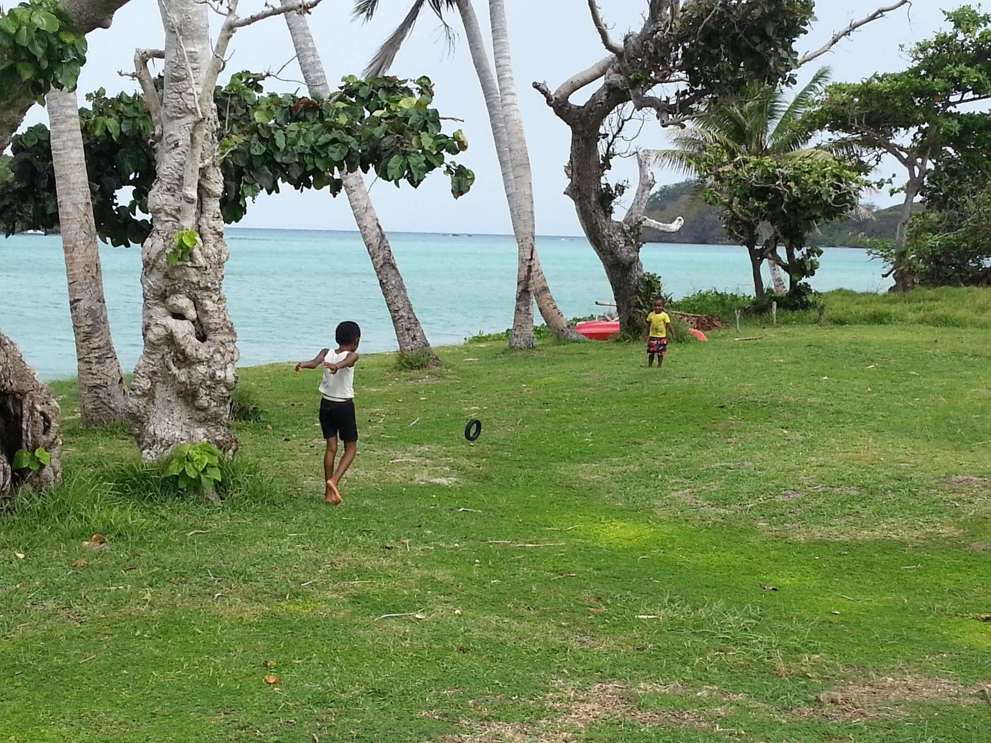 Yasawa Homestays Naisisili Exteriör bild